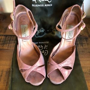 Pink Comme Il Fault tango shoes Size7 Heels3.5"